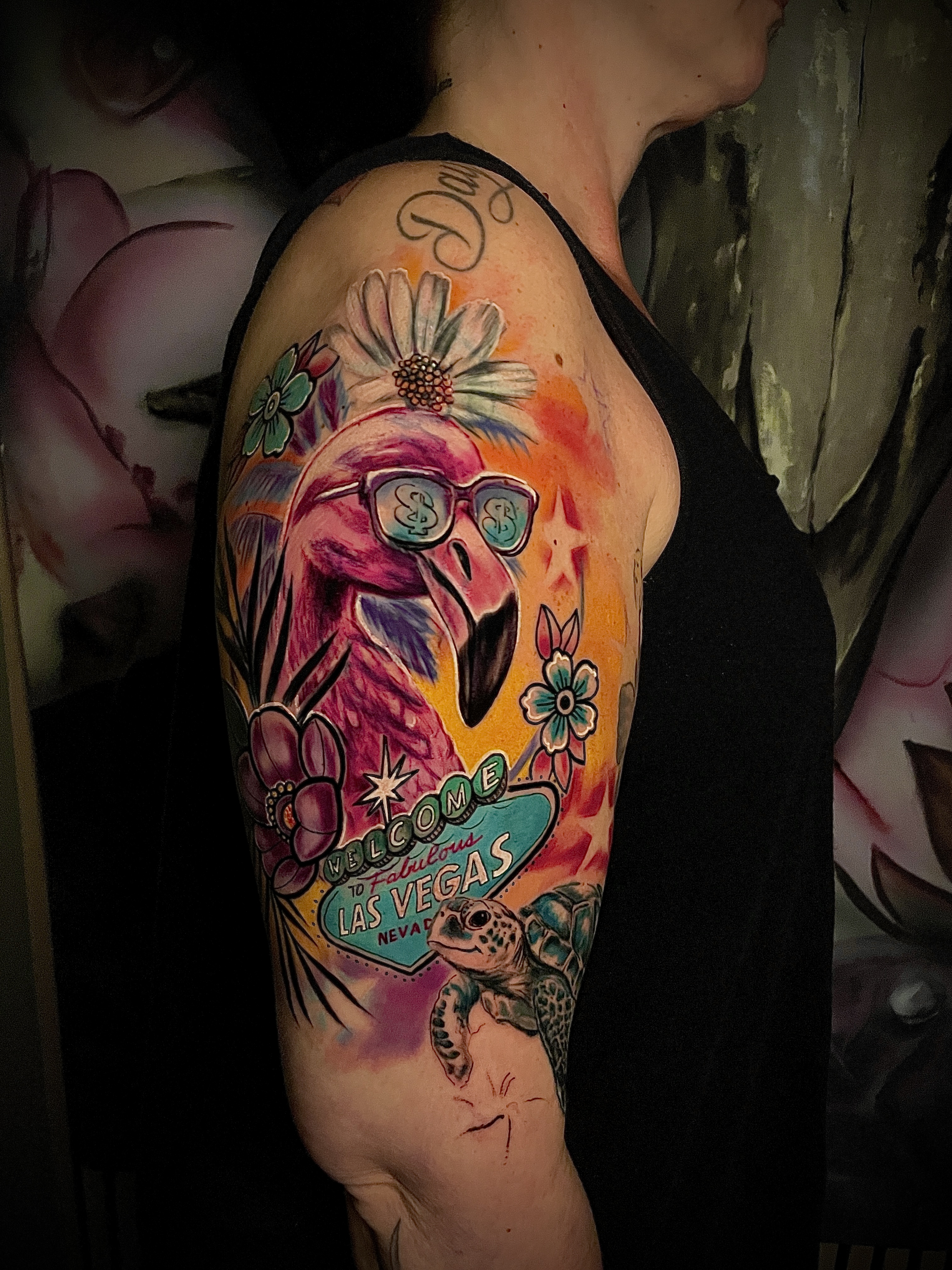 Flamingo am Arm — buntes Tattoo von Pia Insel